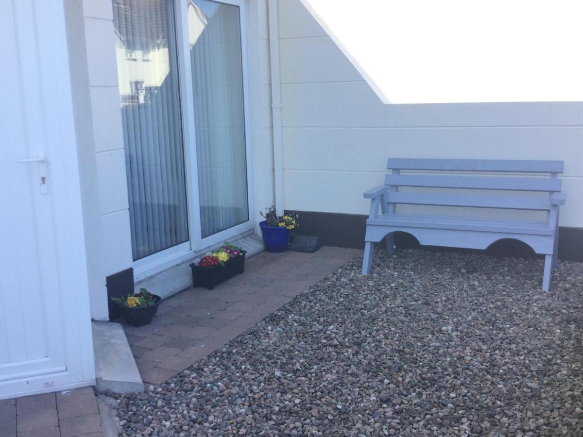 Beachside Apartment Bangor  Bagian luar foto