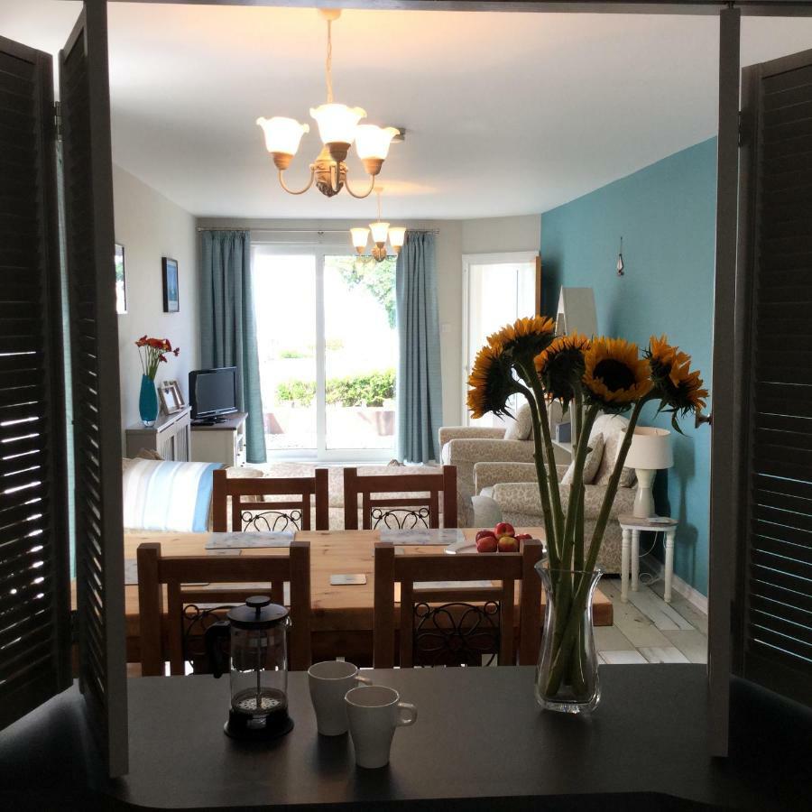 Beachside Apartment Bangor  Bagian luar foto