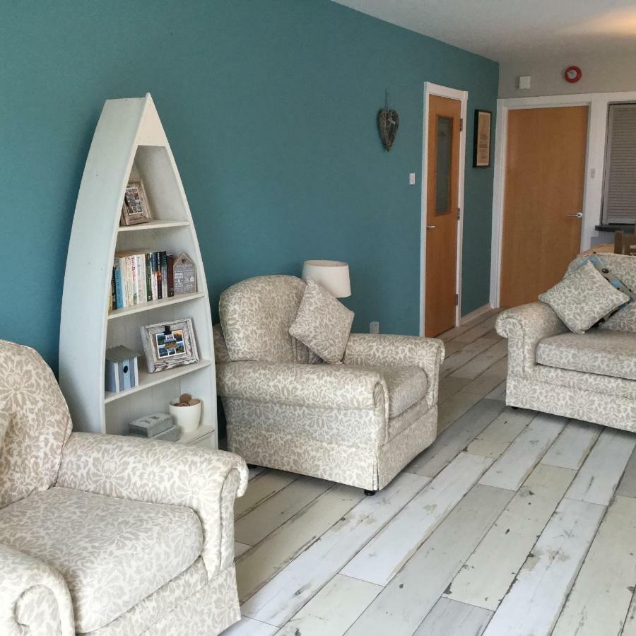 Beachside Apartment Bangor  Bagian luar foto